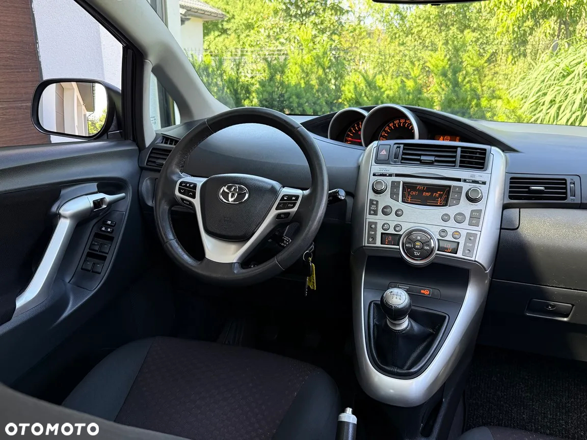 Toyota Verso 1.8 Edition - 28
