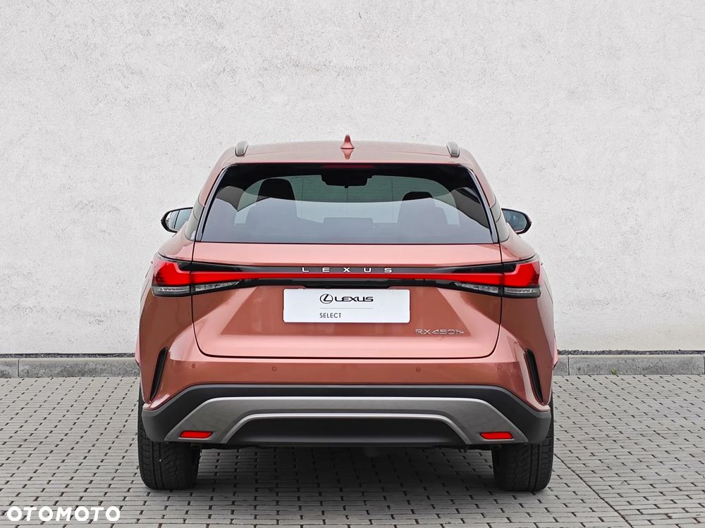 Lexus RX 450h+ Omotenashi - 9