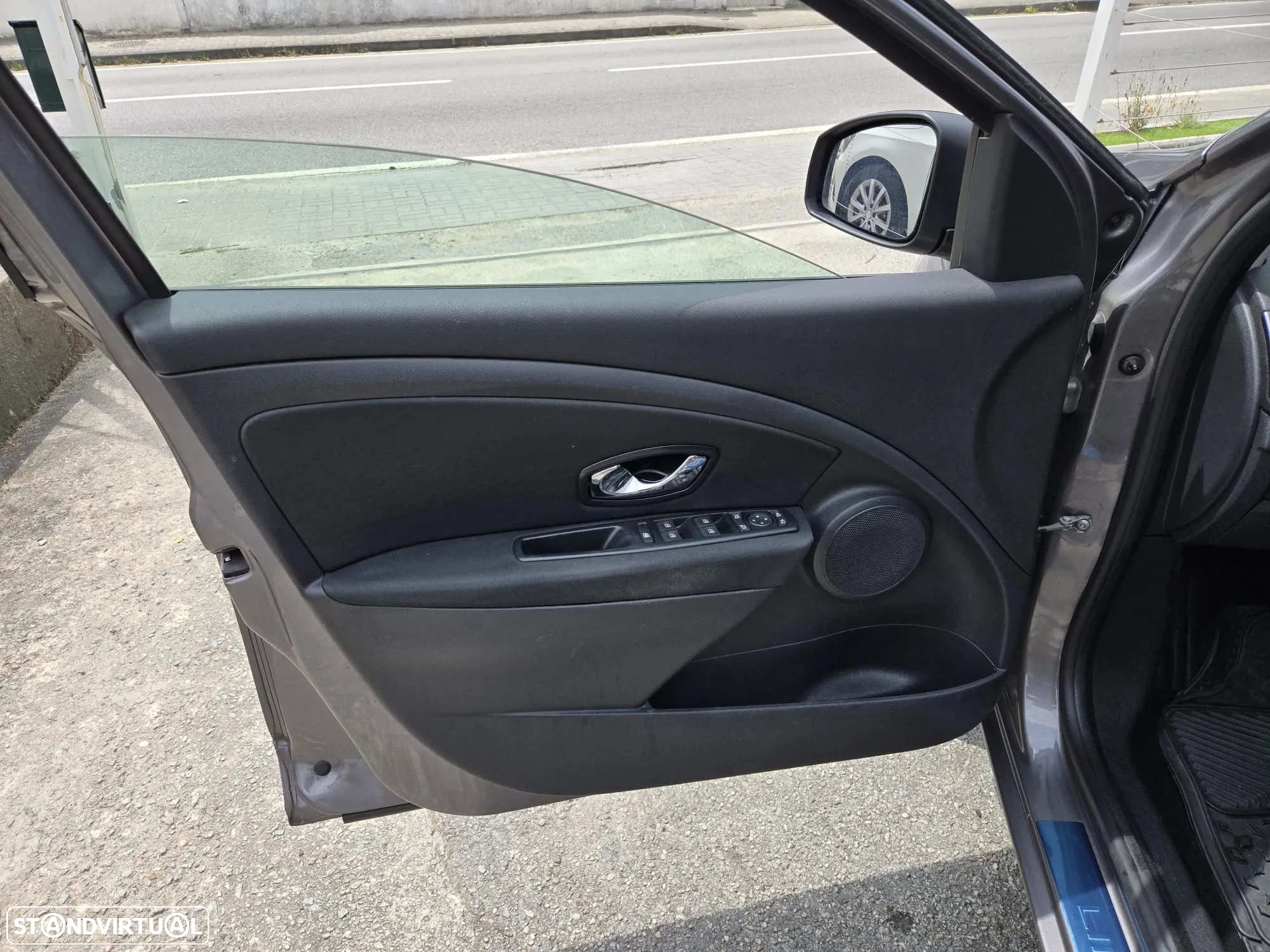 Renault Mégane Sport Tourer 1.5 dCi Limited SS - 9