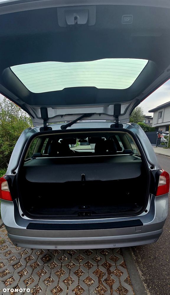 Volvo V70 2.0D Ocean Race - 7