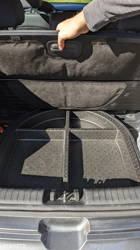 Kia Niro 1.6 GDI Hybrid L - 14
