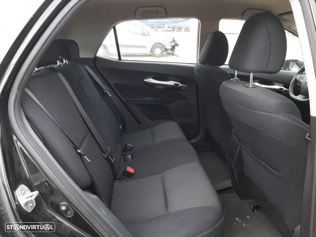 Peças Toyota Auris  Híbrido 2012 - 24