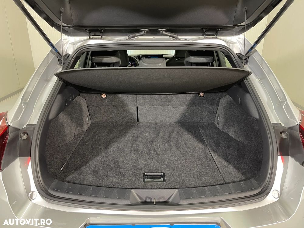Lexus UX 250h Business Edition - 11