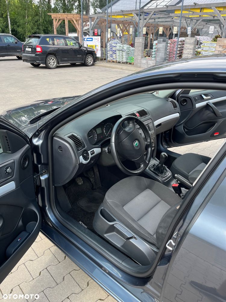 Skoda Octavia 1.6 FSI Classic - 5