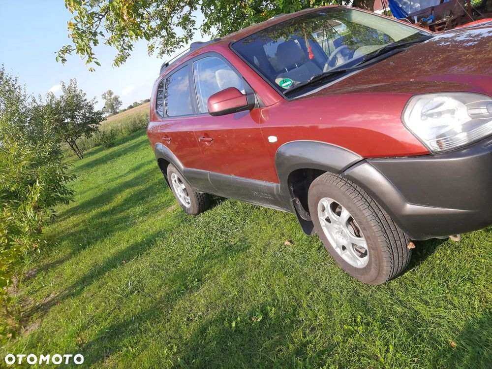 Hyundai Tucson 2.0 Comfort 2WD - 3