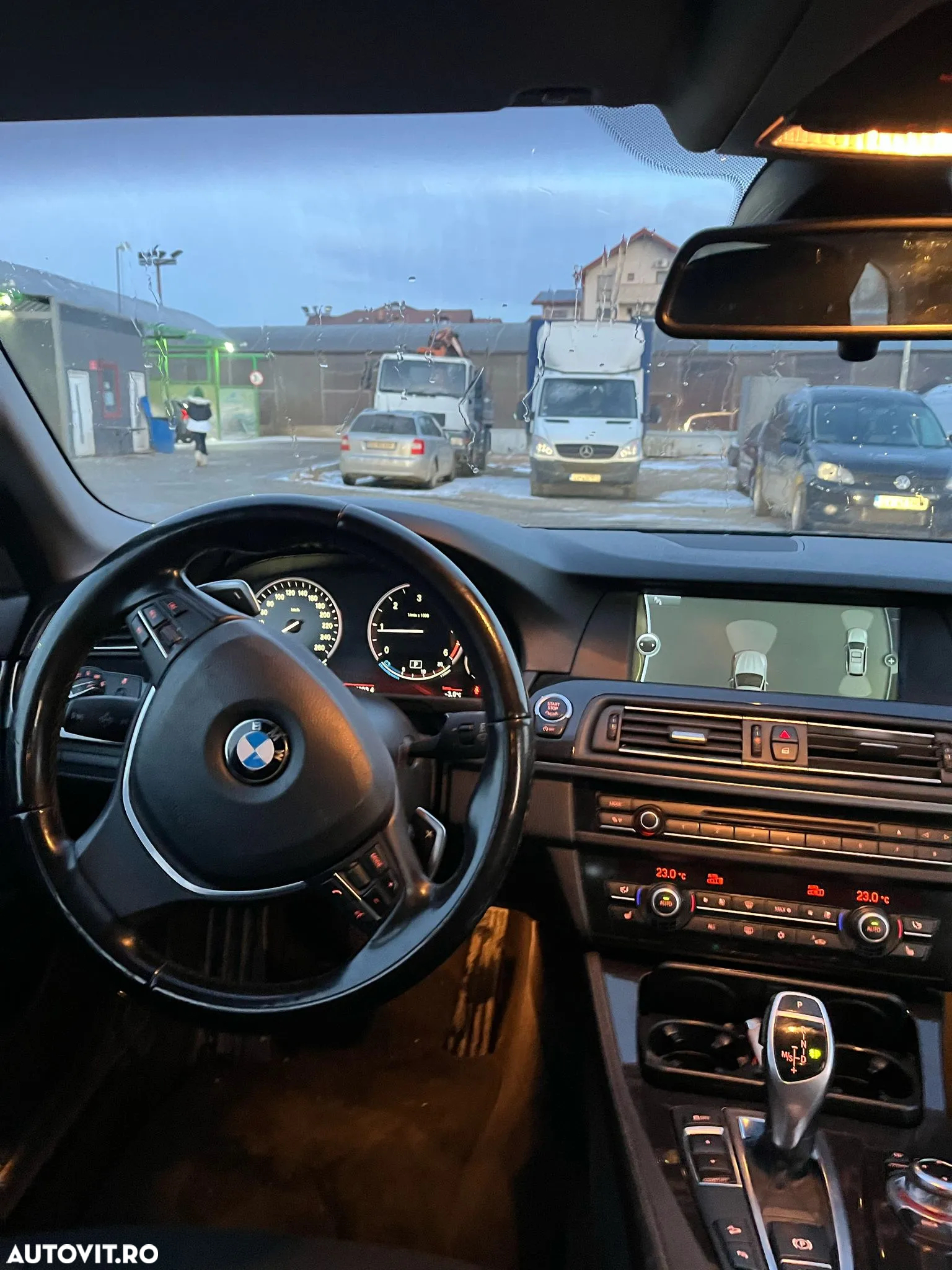 BMW Seria 5 525d xDrive Touring - 4