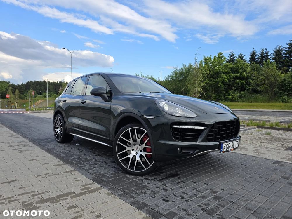 Porsche Cayenne - 1