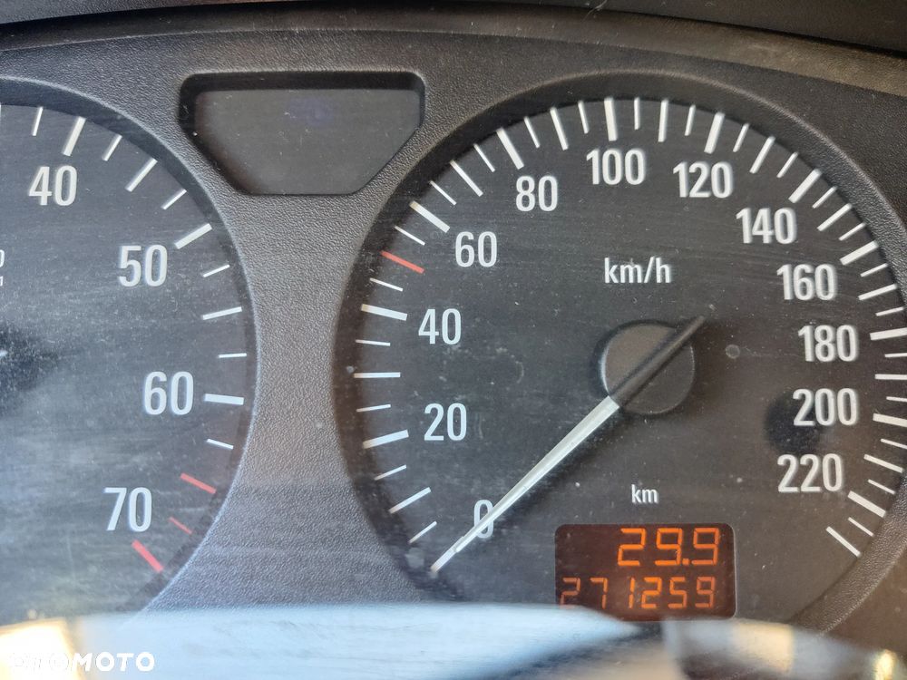 Opel Astra - 8