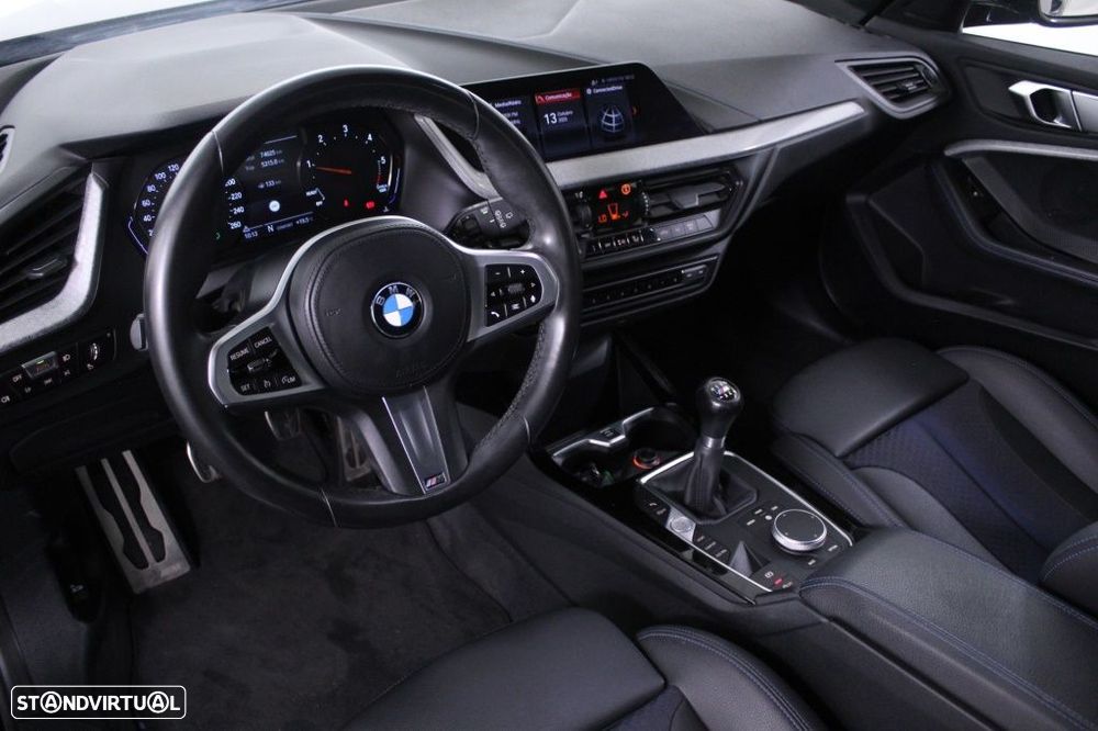 BMW 116 d Pack Desportivo M - 35