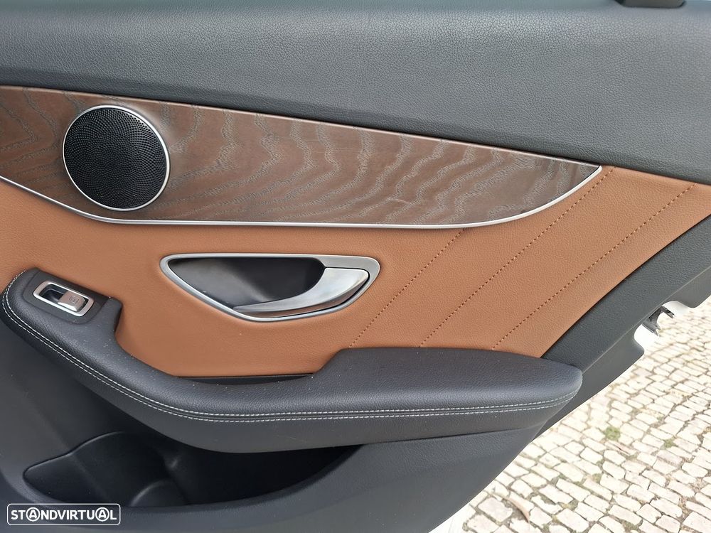 Mercedes-Benz C 200 Station 4Matic 9G-TRONIC Exclusive - 39