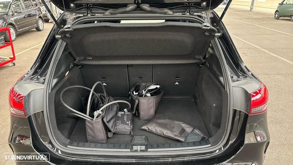 Mercedes-Benz GLA 250 e 8G-DCT AMG Line - 10