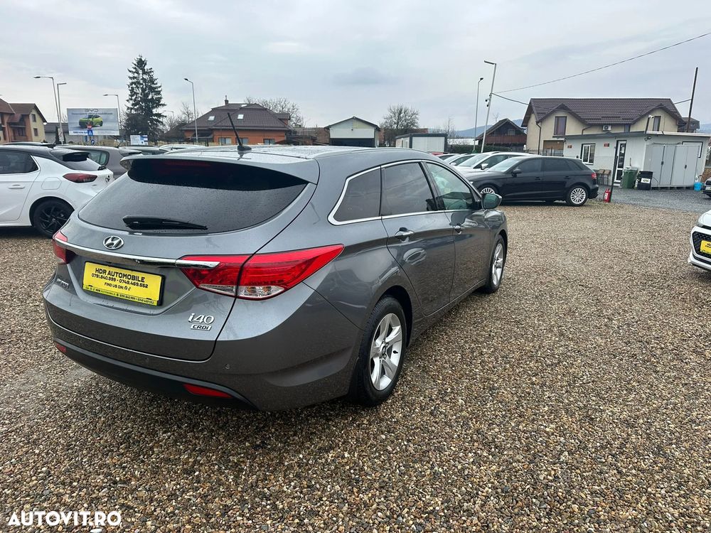 Hyundai i40 i40cw 1.7 CRDi blue Style - 14