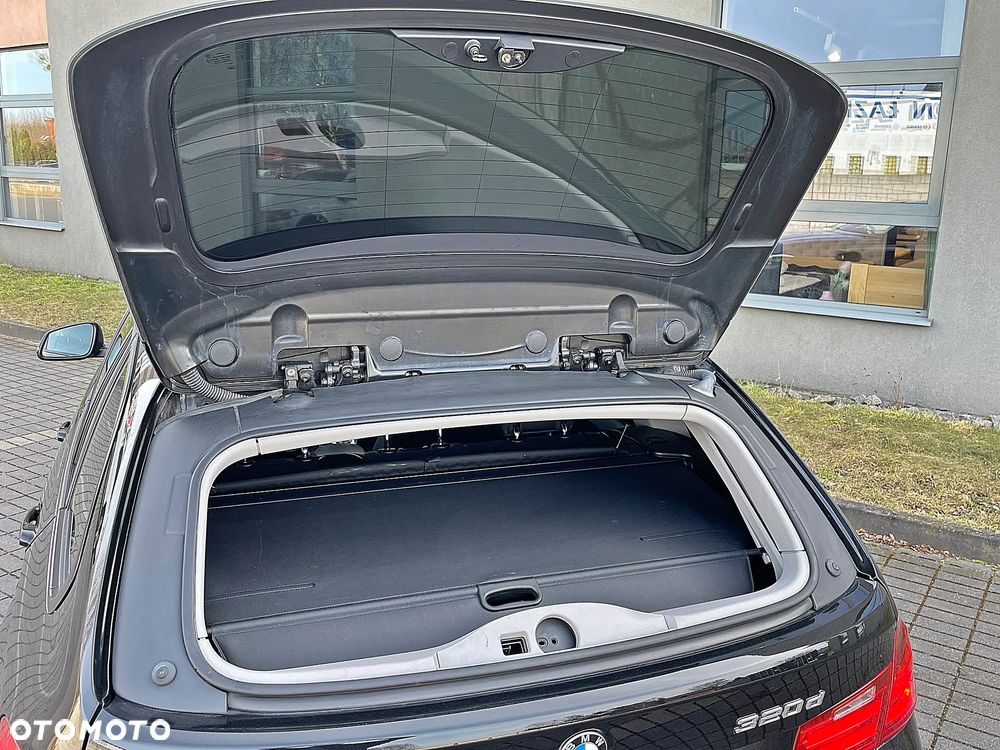 BMW Seria 3 320d Blue Performance Sport Line - 18