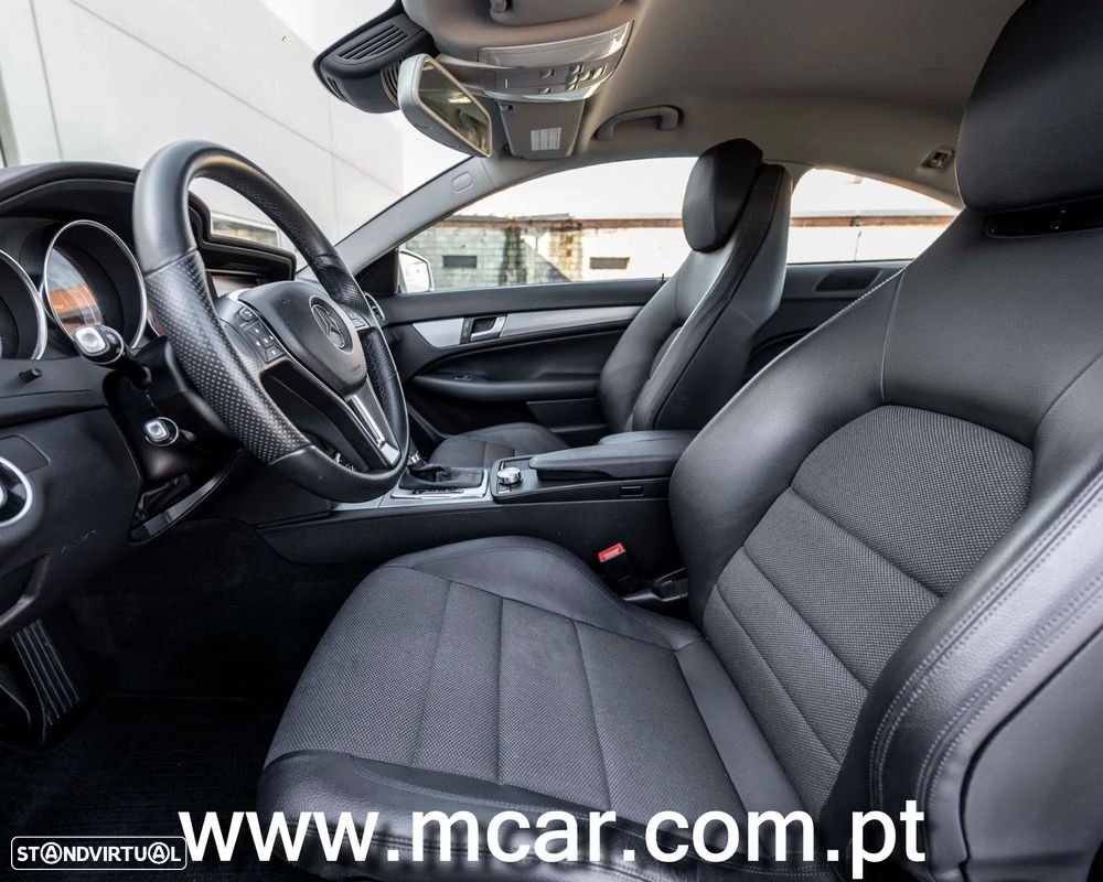 Mercedes-Benz C 200 - 12