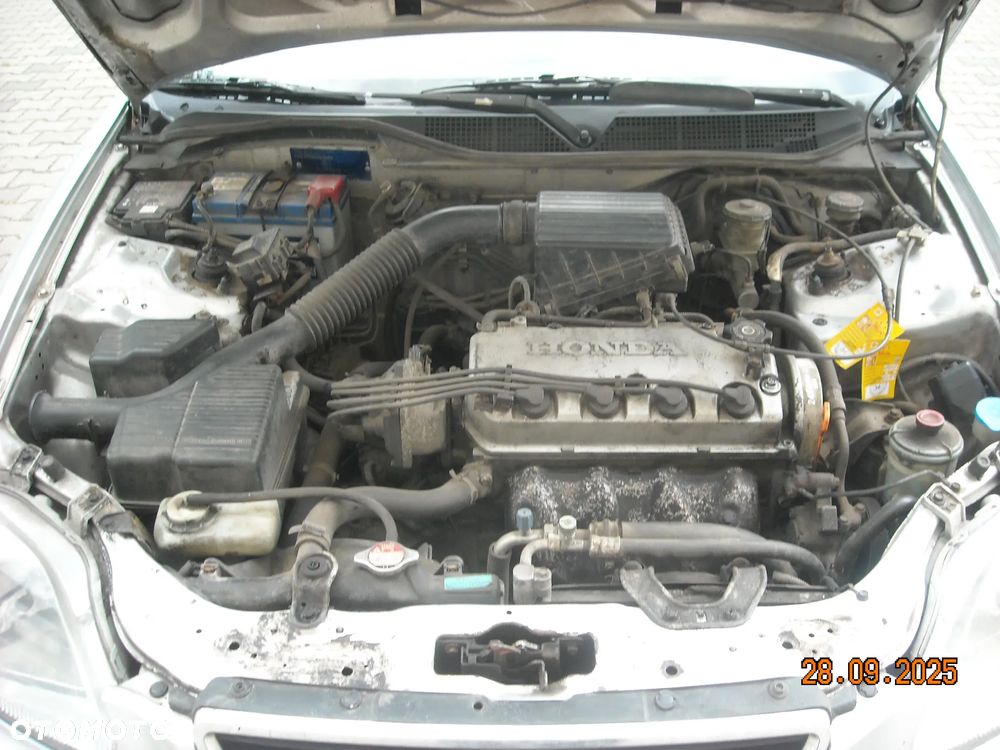 Honda Civic 1.4i S - 4