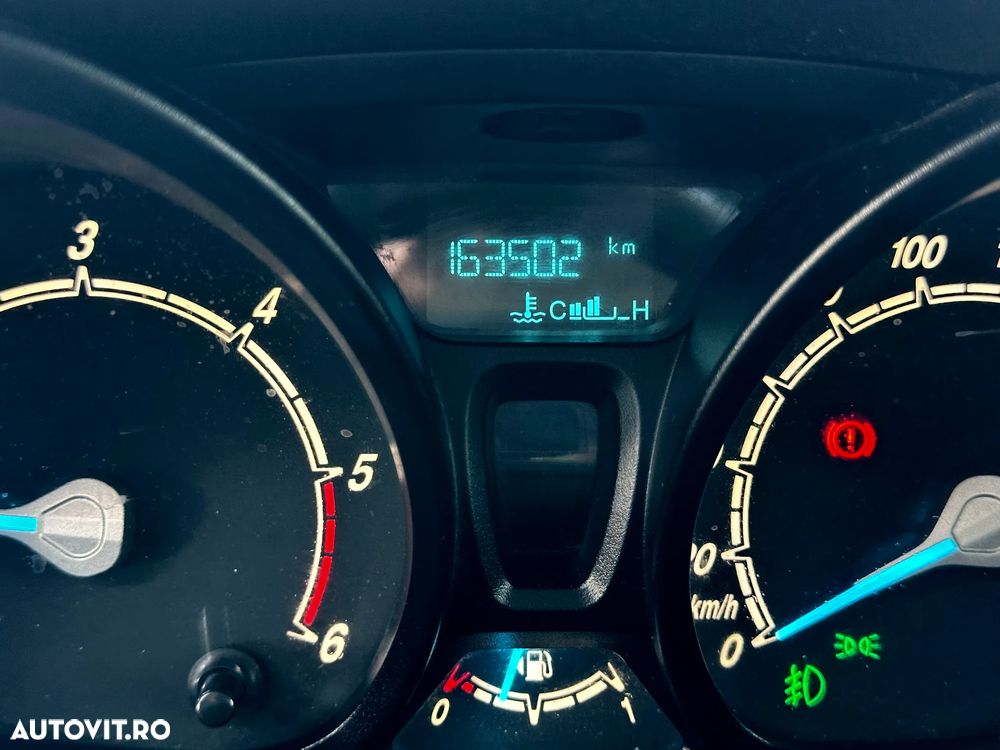 Ford Courier - 17