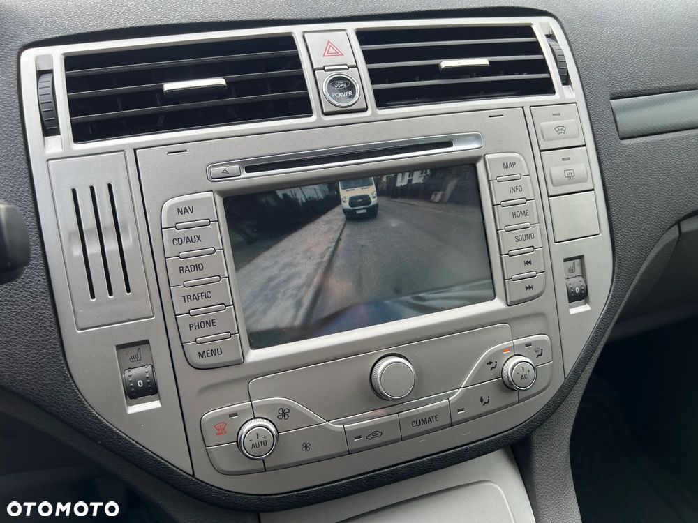 Ford Kuga - 21