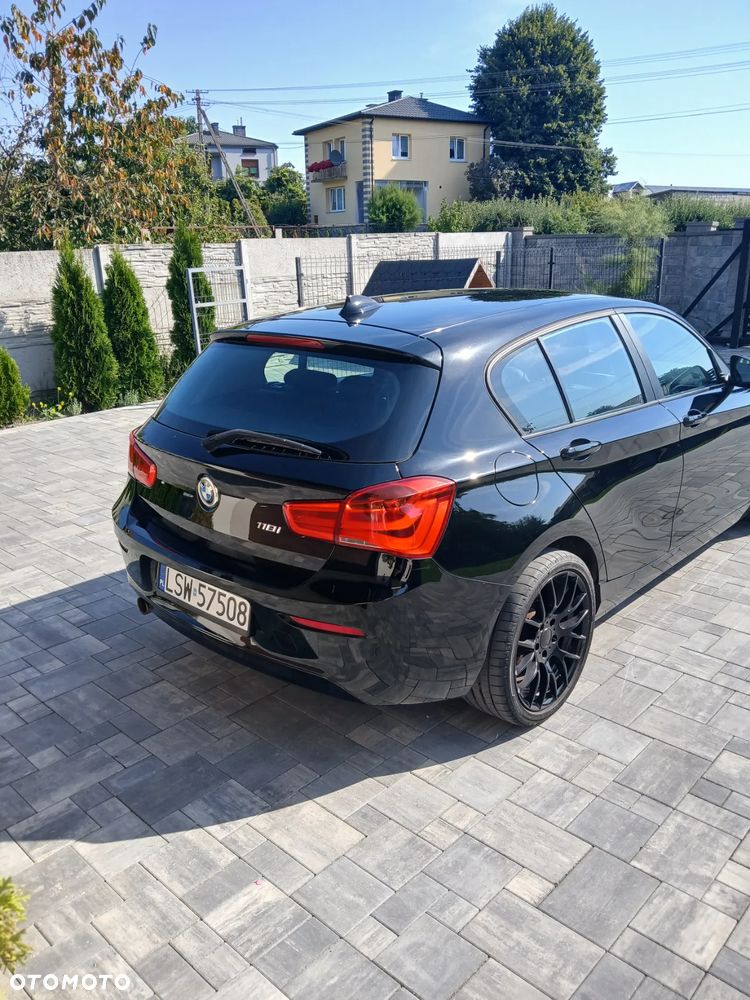 BMW Seria 1 118i - 3
