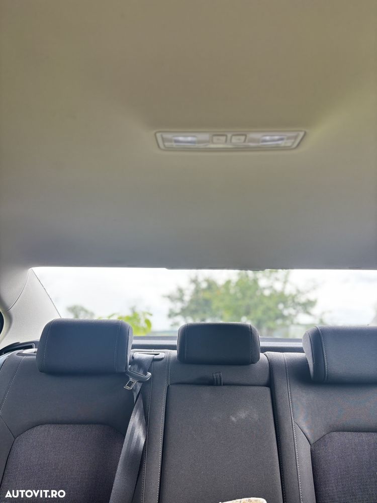 Volkswagen Passat 2.0 TDI Comfortline - 18