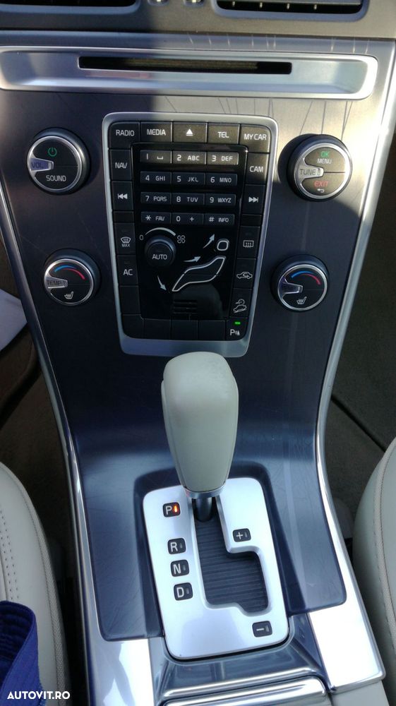 Volvo XC 60 D3 AWD Aut. Ocean Race - 9