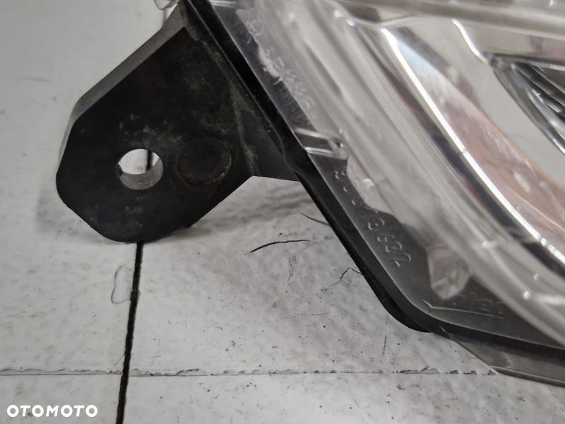 CITROEN C4 PICASSO II 2 ŚWIATŁO LAMPA DRL DO JAZDY DZIENNEJ PRAWY PRZÓD LED 9676036480 - 4
