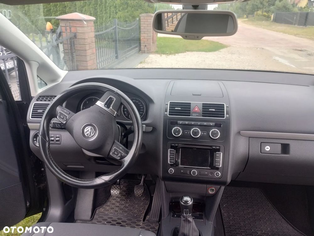 Volkswagen Touran 2.0 TDI DPF BlueMotion Technology Comfortline - 6