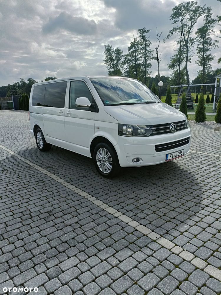 Volkswagen Multivan - 32