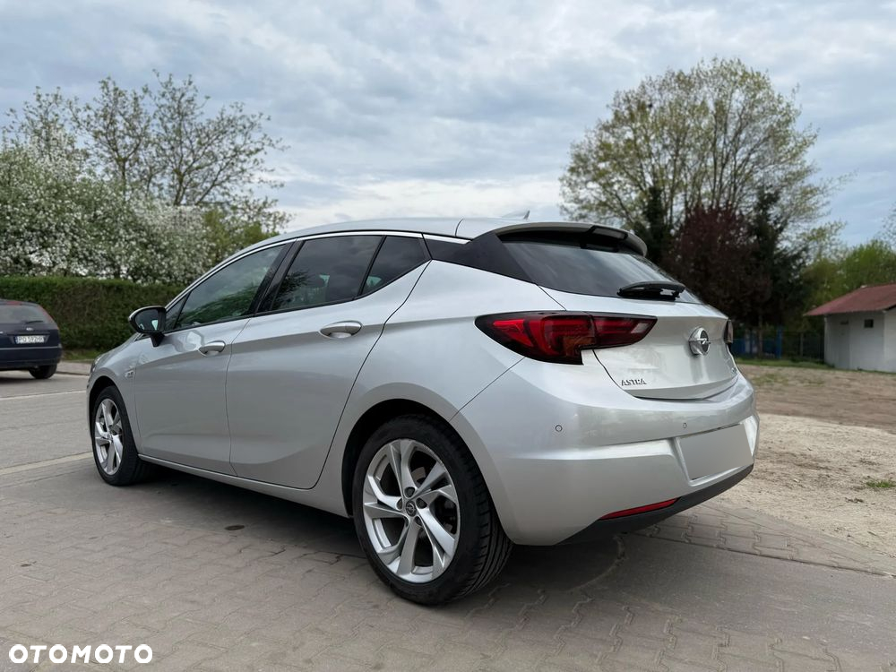 Opel Astra V 1.6 CDTI Dynamic - 8