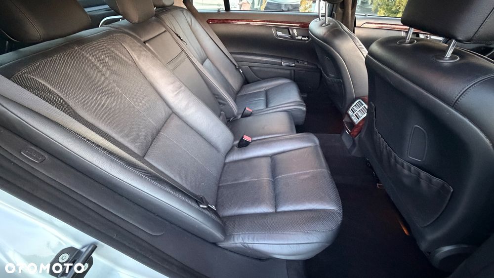 Mercedes-Benz Klasa S 350 L 4Matic 7G-TRONIC - 26