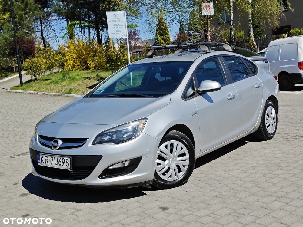 Opel Astra 1.6 ecoFLEX Start/Stop - 4