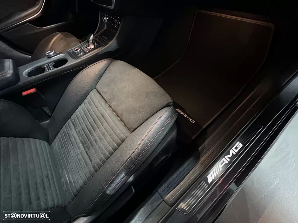 Mercedes-Benz A 45 AMG 4Matic Speedshift 7G-DCT - 48