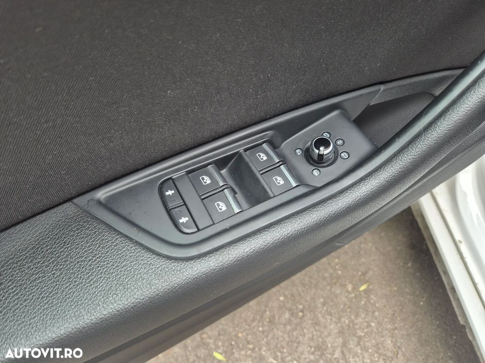 Audi A4 Limuzina 40 TFSI S tronic S line - 27