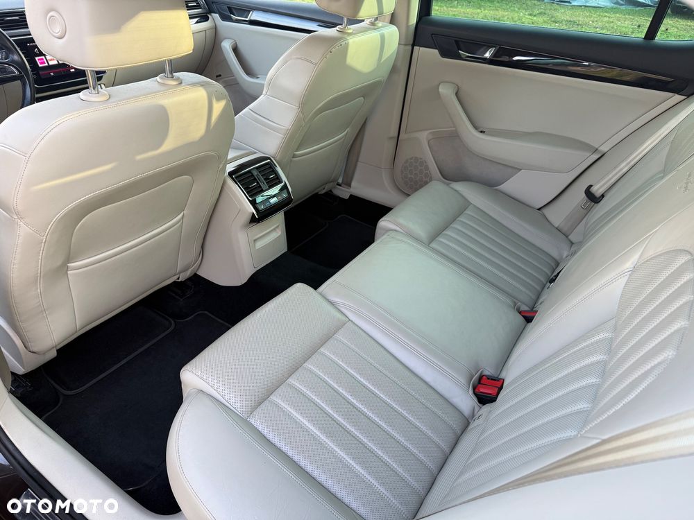 Skoda Superb 2.0 TDI L&K DSG - 14
