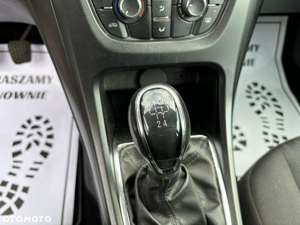 Opel Astra - 16
