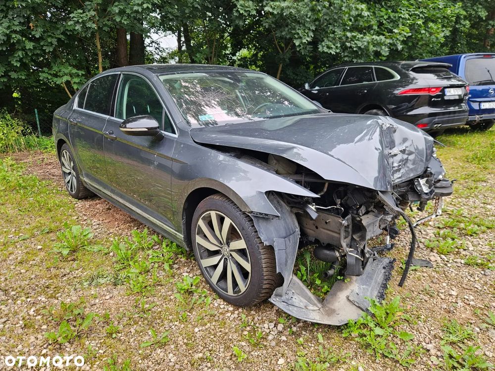 Volkswagen Passat 1.8 TSI BMT Highline DSG - 4