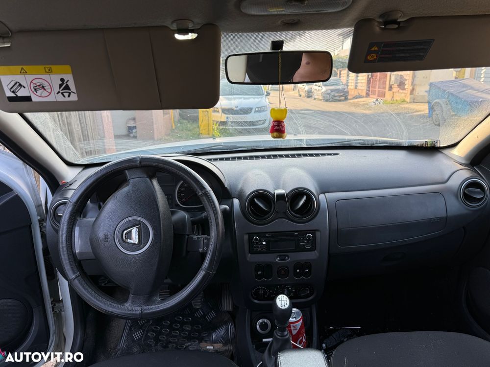 Dacia Duster 1.5 dCi 4x4 Laureate - 6