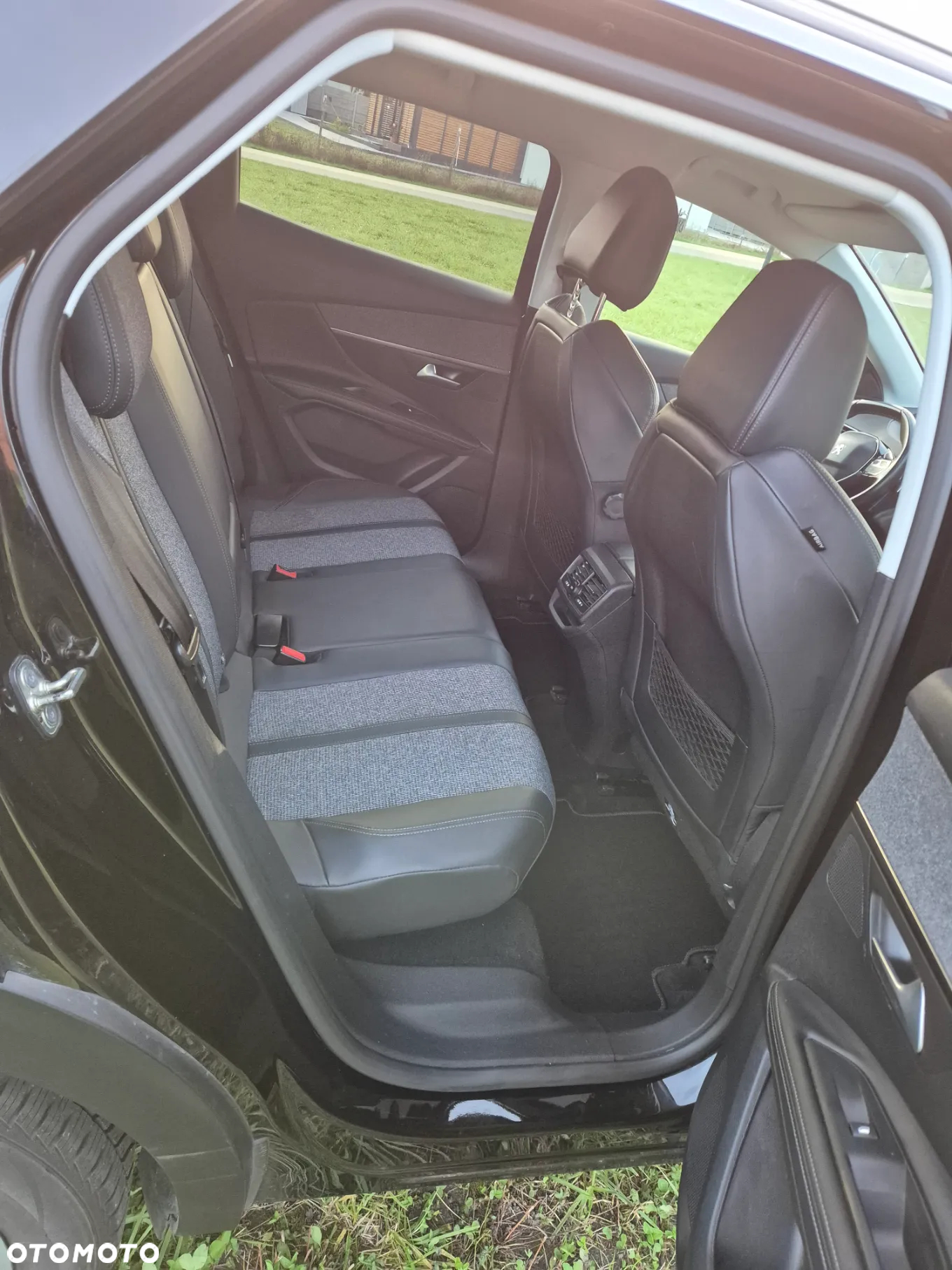 Peugeot 3008 PureTech 180 Stop & Start GPF EAT8 Allure - 19