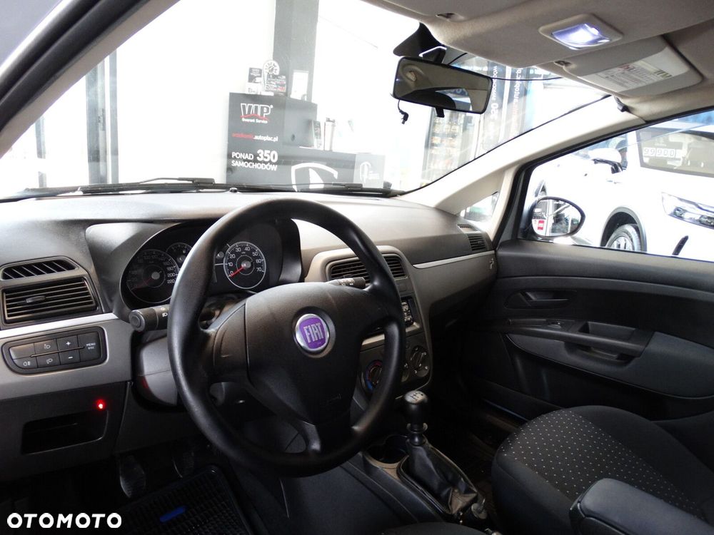 Fiat Grande Punto - 13