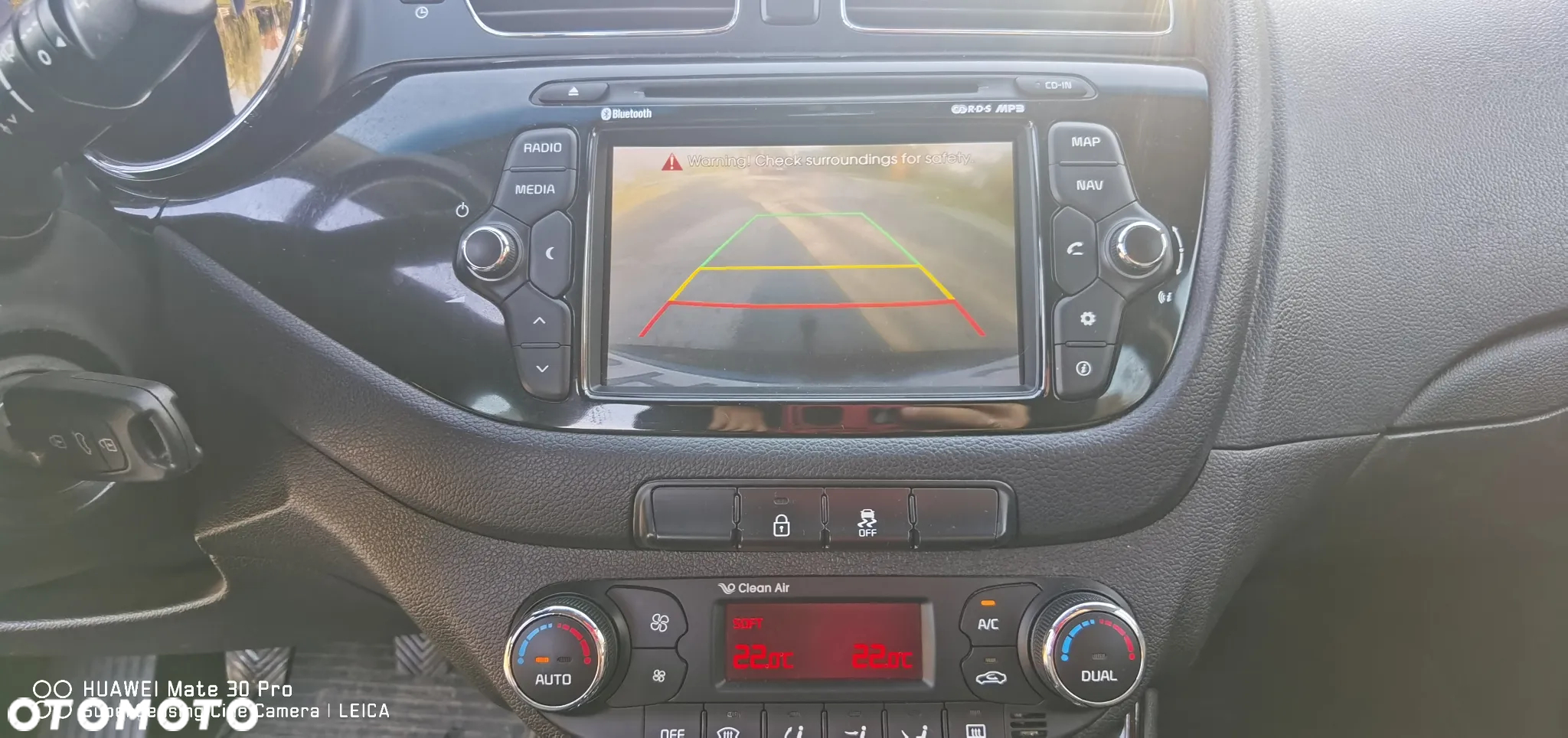 Kia Ceed 1.6 CRDi 128 ISG SW Platinum Edition - 22