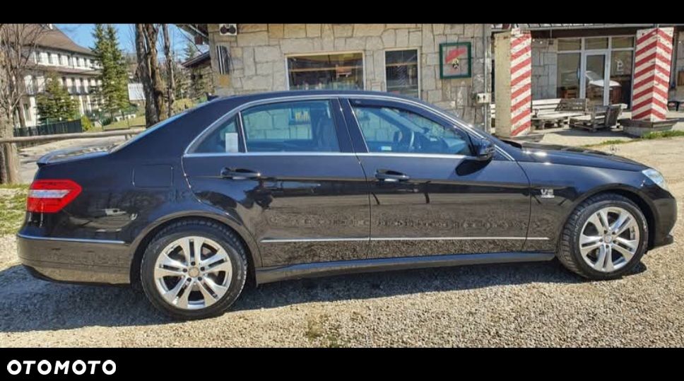 Mercedes-Benz Klasa E 300 CDI BlueEff Avantgarde - 5