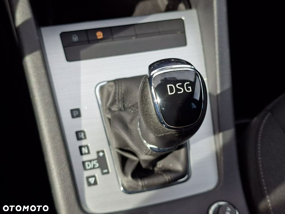 Skoda Octavia 2.0 TDI DSG Ambition - 24
