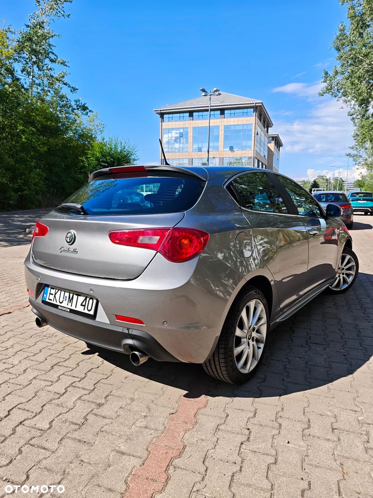 Alfa Romeo Giulietta 2.0 JTDM Distinctive - 7