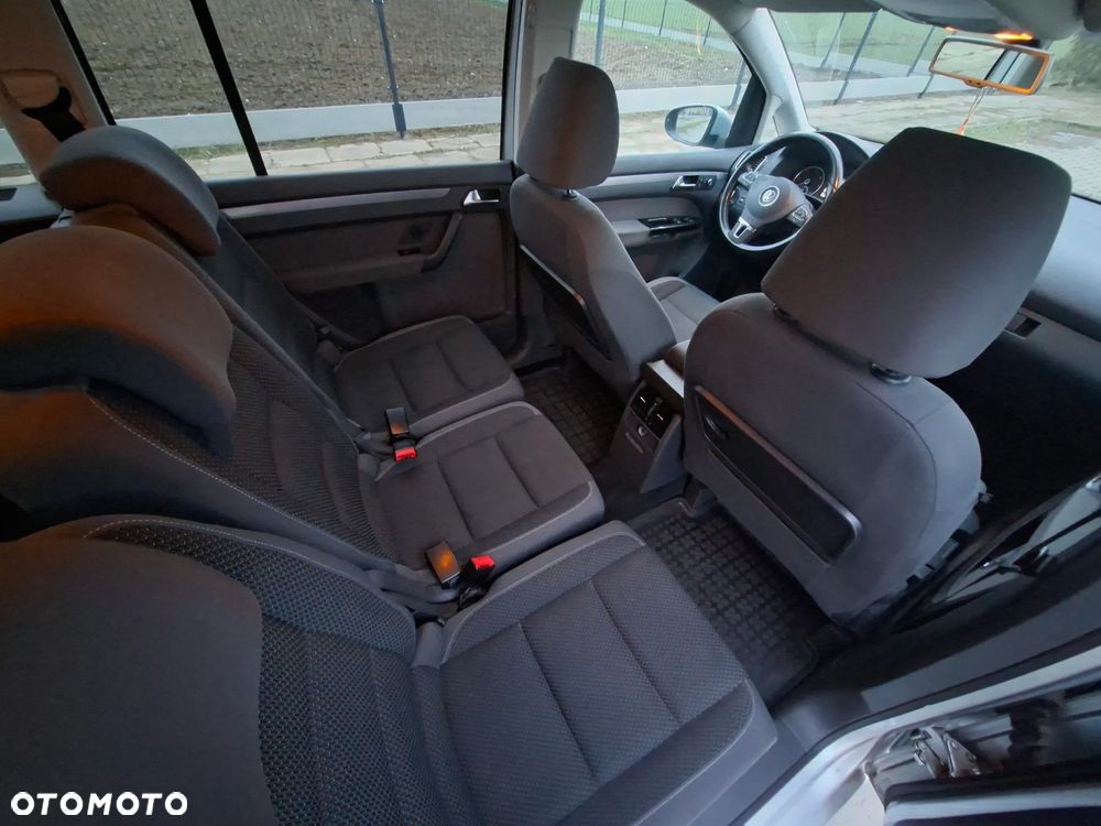 Volkswagen Touran 1.6 TDI DPF BlueMotion Technology Comfortline - 17