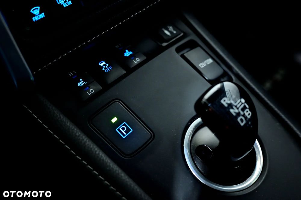 Toyota Auris - 34