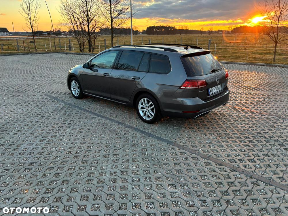 Volkswagen Golf 2.0 TDI (BlueMotion Technology) Comfortline - 4