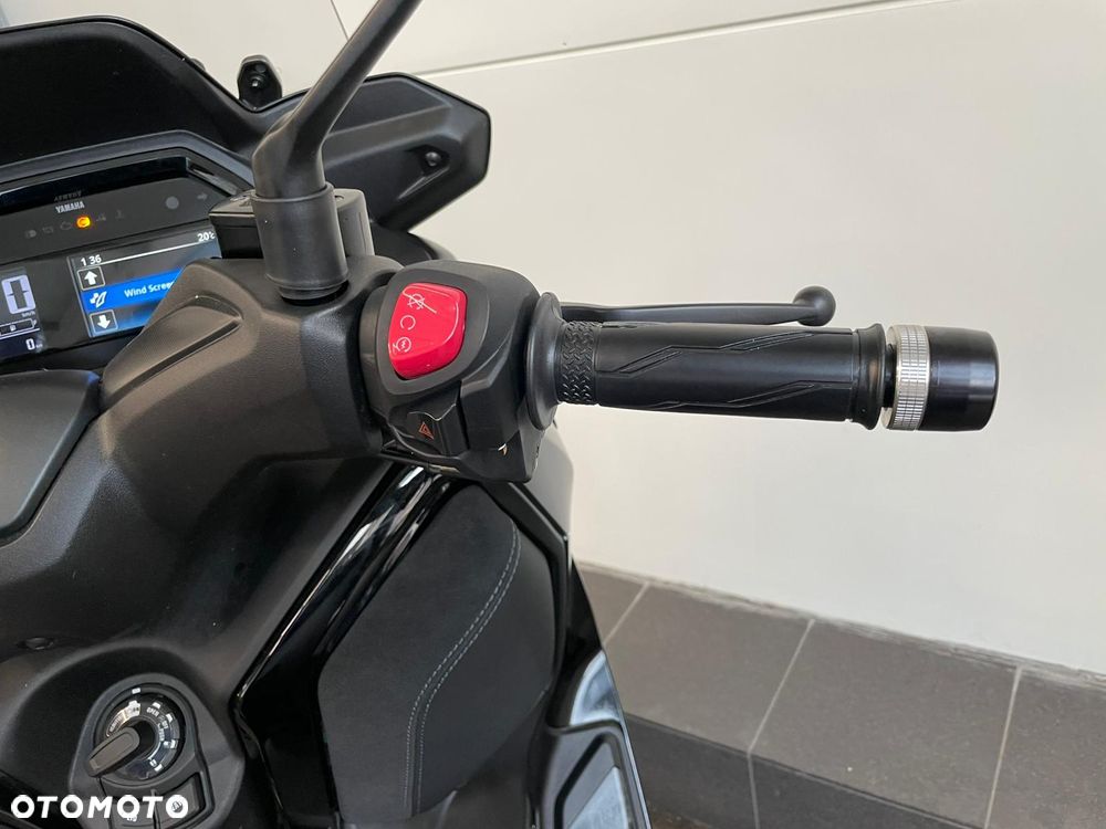 Yamaha X-max - 9