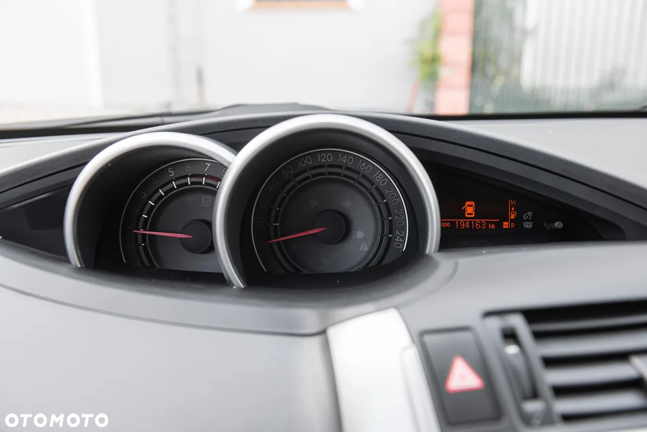 Toyota Verso 1.8 Premium MS - 20