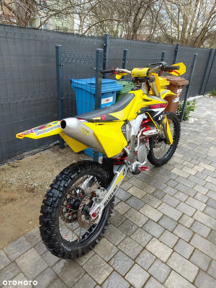 Suzuki RM-Z - 2