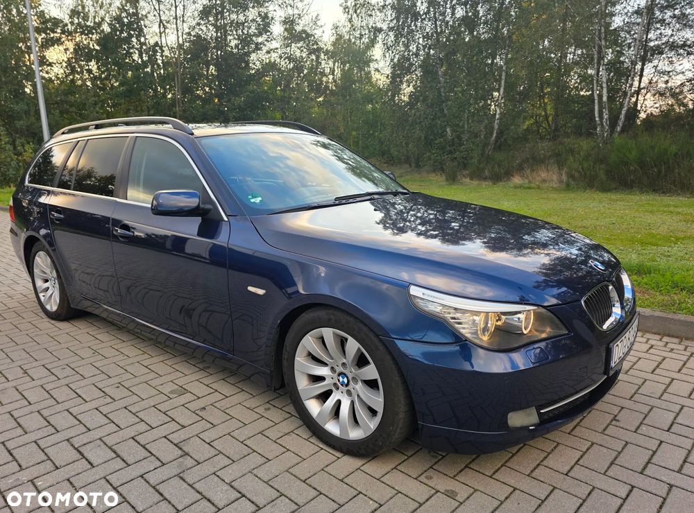 BMW Seria 5 525d Touring - 3