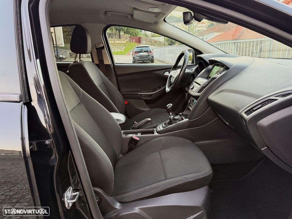 Ford Focus 1.5 TDCi EcoBlue Titanium - 13